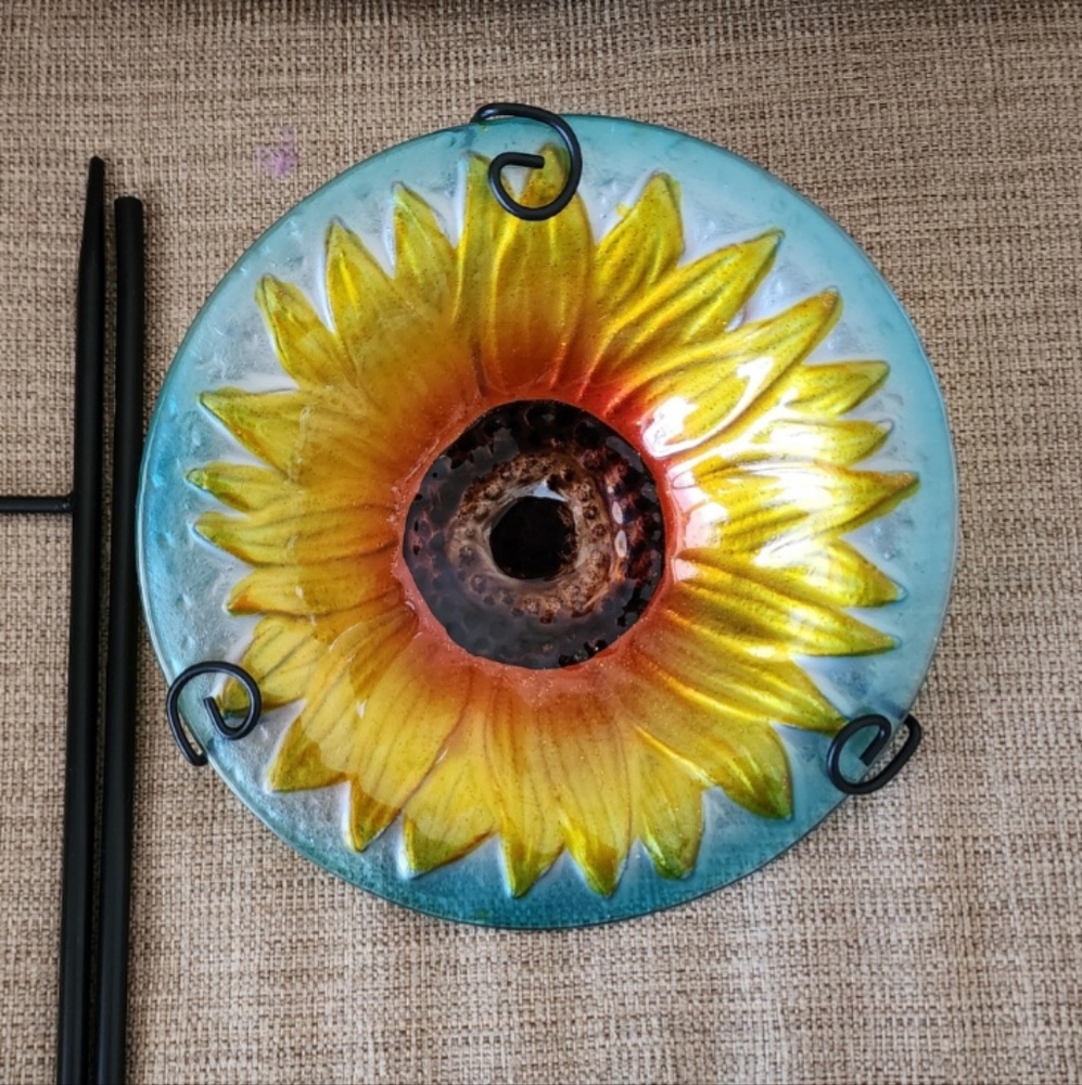 Bird Feeder/Bird Bath